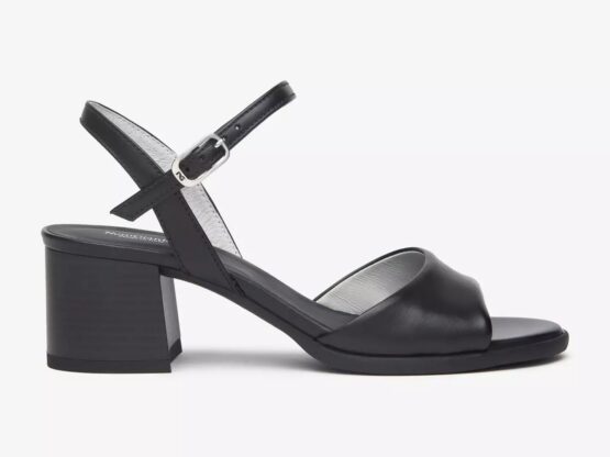 E513430D Nero Giardini